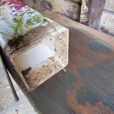 Claude Monet Garden Pillar (G-JS)