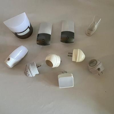 Large Selection of Household Items (L-BC)