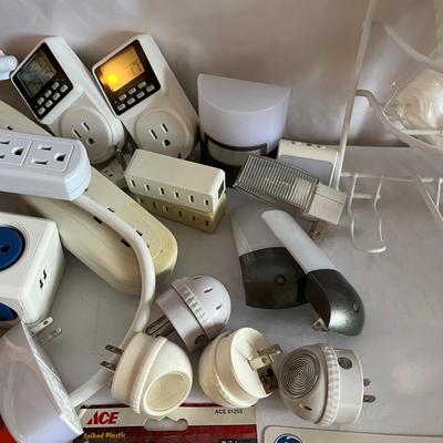 Large Selection of Household Items (L-BC)