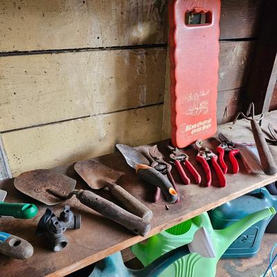Hand Gardening Tools, Watering Cans & More (G-JS)