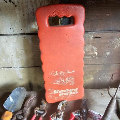 Hand Gardening Tools, Watering Cans & More (G-JS)