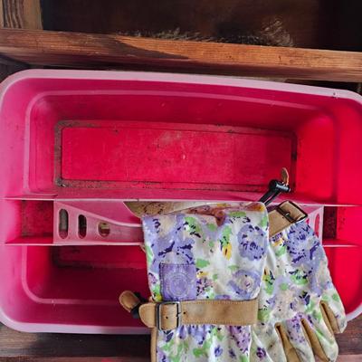 Hand Gardening Tools, Watering Cans & More (G-JS)