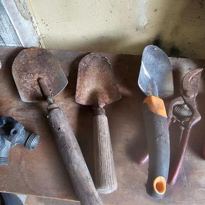 Hand Gardening Tools, Watering Cans & More (G-JS)