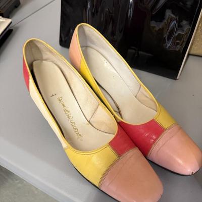 Vintage Ladies Accessories Lot