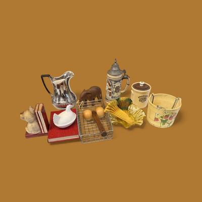Lot of Decorative Items
