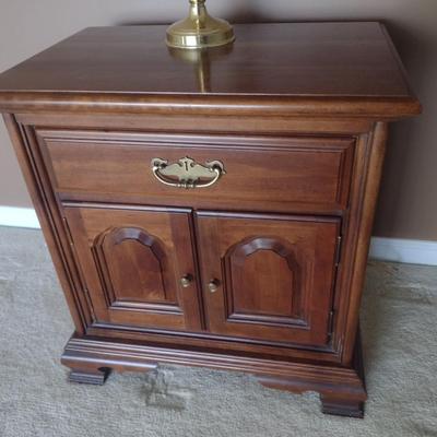 Thomasville Cherry Finish Bedside Table Choice A