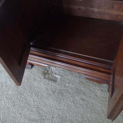 Thomasville Cherry Finish Bedside Table Choice B