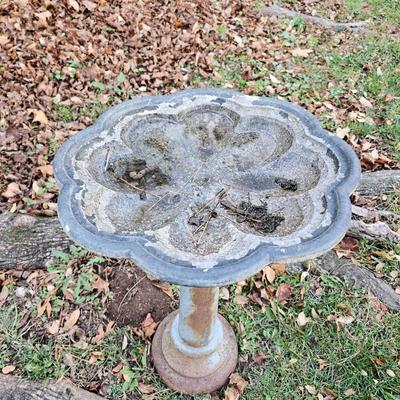 Metal Scallop Top Birdbath (BP-JS)