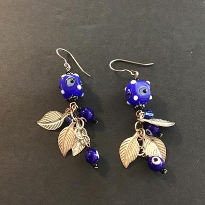 Vintage art glass silver tone dangle earrings