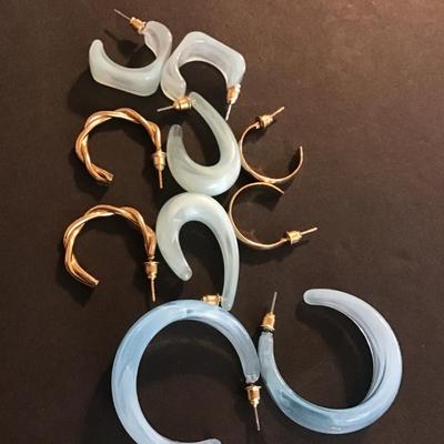 Pretty lot of gold tone and blue acrylic fashion earrings