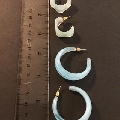 Pretty lot of gold tone and blue acrylic fashion earrings