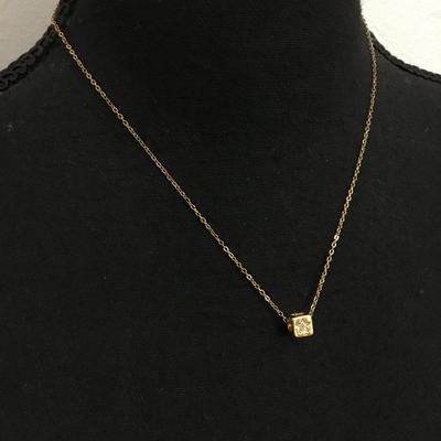 Cute stainless steel gold tone, crystal rhinestone Star bead necklace