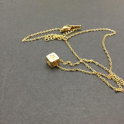 Cute stainless steel gold tone, crystal rhinestone Star bead necklace