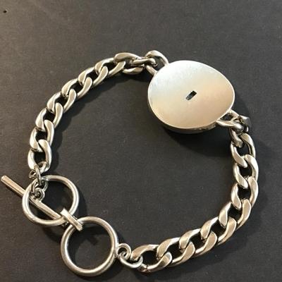 Really pretty silver tone toggle bracelet