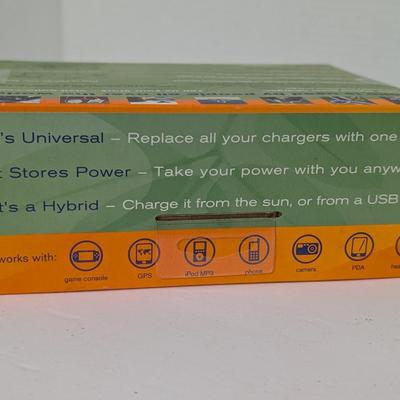 Solio Classic Hybrid Solar Charger Universal Power Bank in Box