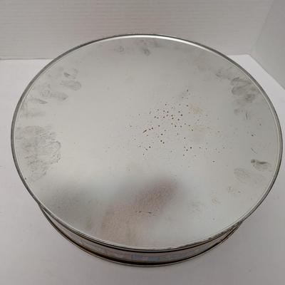 The Wonderful World Of Disney Trivia Game In Gold Mickey Mouse Tin By Mattel