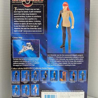 Babylon 5 Lyta Alexander Action Figure w Green Ship Previews Exclusive