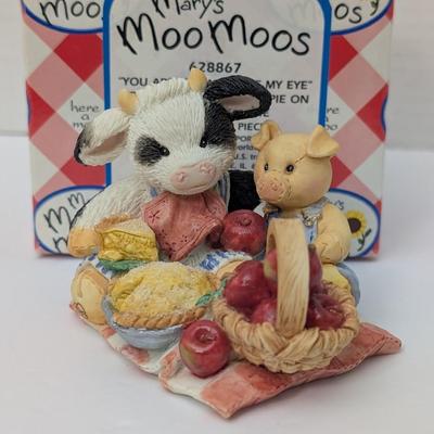 1998 Enesco Mary's Moo Moos You're As Good As Gold Figurine With Box #371483