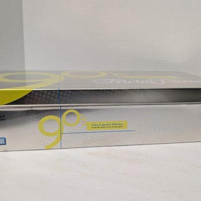 Trivial Pursuit 90s Time Capsule Edition Board Game In Collectible Tin By Parker Brothers New