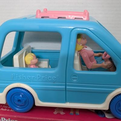 Vintage 1990s Fisher Price Dream Dollhouse MiniVan 4631 with Mom and Baby Figures in Box