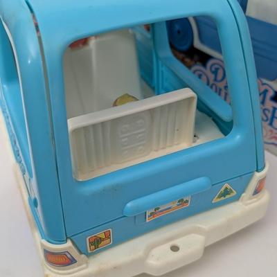Vintage 1990s Fisher Price Dream Dollhouse MiniVan 4631 with Mom and Baby Figures in Box