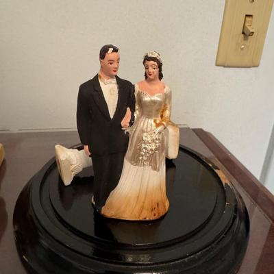 Vintage Vanity Lot 386