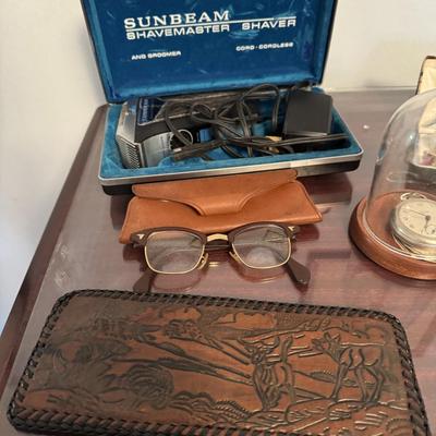 Vintage Men’s Vanity Lot 387