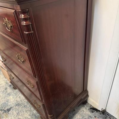 4 Drawer Mahogany Dtesser