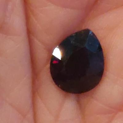 IGI CERTIFIED NATURAL GARNET