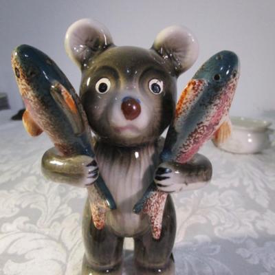 Sale Photo Thumbnail #404: Bear is 5-1/2" tall, See pictures