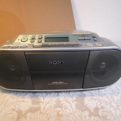 Sale Photo Thumbnail #445: Model CFD-S01, Has headphone jack, Takes 6 C batteries not included, Tested and it works, has AC cord, See pictures