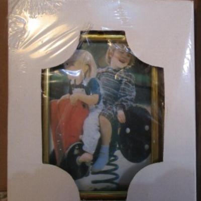 Sale Photo Thumbnail #635: Picture frame is 5-1/4" x 3-7/8, Plaque is 8" x 5-1/2", trinket box is 5-3/8" x 6-1/4" x 2-1/4"