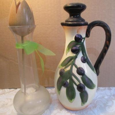 Sale Photo Thumbnail #683: Ceramic Cruet is 9" tall, vases is 7-1/2" tall, see pictures