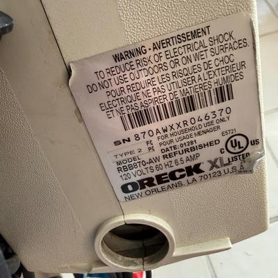 D934 Oreck Celoc Hypo-Allergenic Filter System Vacuum Cleaner