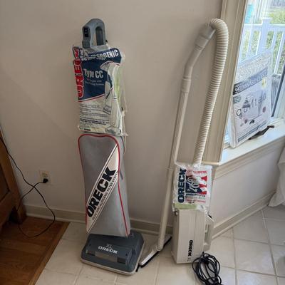 D934 Oreck Celoc Hypo-Allergenic Filter System Vacuum Cleaner