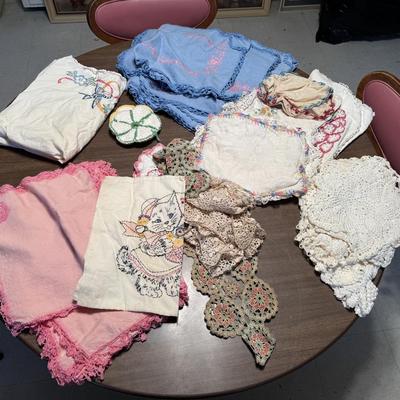 Embroidery Table Settings 401