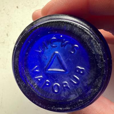 Grove Park Inn & More Antique Glass Medicine Bottles (B1-RG)