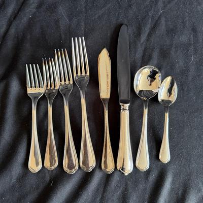 Christofle Spatours Eight Piece Nine Person Flatware Set (LR-MG)