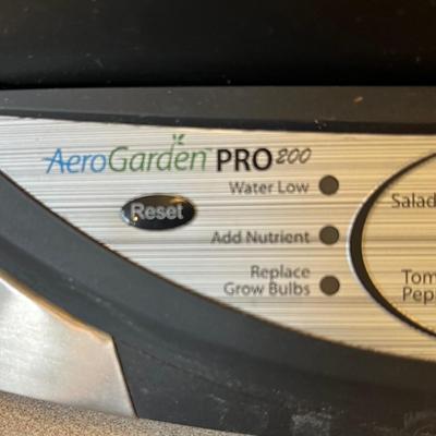 AeroGarden Hydroponic Pro 200 (M-BC)