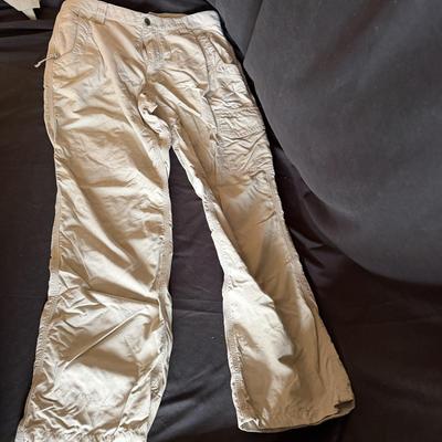 Tilley Hat, LL Bean, Eddie Bauer, Columbia & Mountain Khaki Pants-Size 30 (LR-MG)