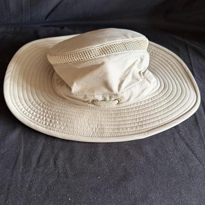 Tilley Hat, LL Bean, Eddie Bauer, Columbia & Mountain Khaki Pants-Size 30 (LR-MG)