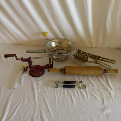 Peel Away Apple Peeler, Moulin-Legumes Food Mill & More (LR-MG)