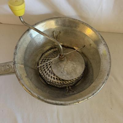 Peel Away Apple Peeler, Moulin-Legumes Food Mill & More (LR-MG)