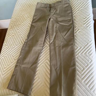 Men’s Size Small Pants & Shorts - R.L, Joseph Abboud, Dickies & More (B1-RG)