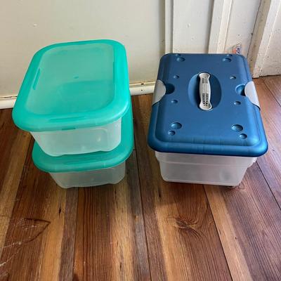 Large Selection of Storage Containers (M-BC)
