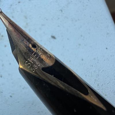 Sheaffer Fountain & Ballpoint Pens Plus More (B1-RG)