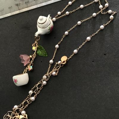 Super cute gold tone porcelain teapot and teacup faux pearl dangle necklace