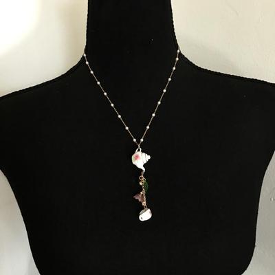 Super cute gold tone porcelain teapot and teacup faux pearl dangle necklace