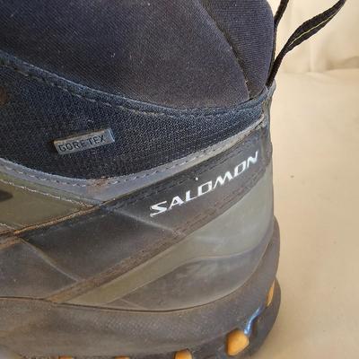 Two Pair Salomon Size 9 Hiking Boots (LR-JS)