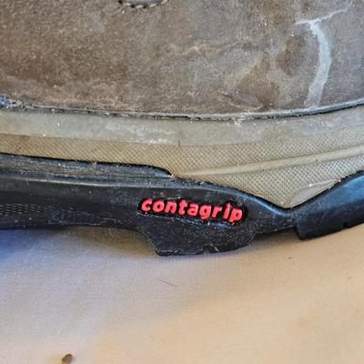 Two Pair Salomon Size 9 Hiking Boots (LR-JS)